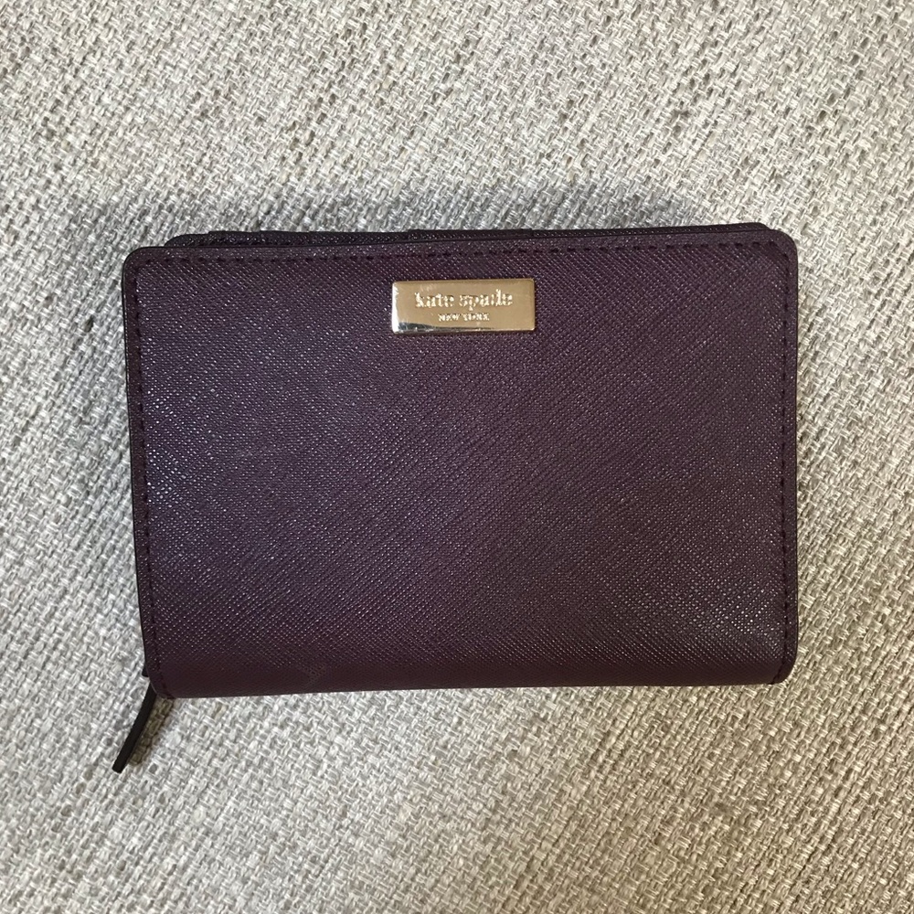 Kate Spade Bifold Wallet (NWOT)